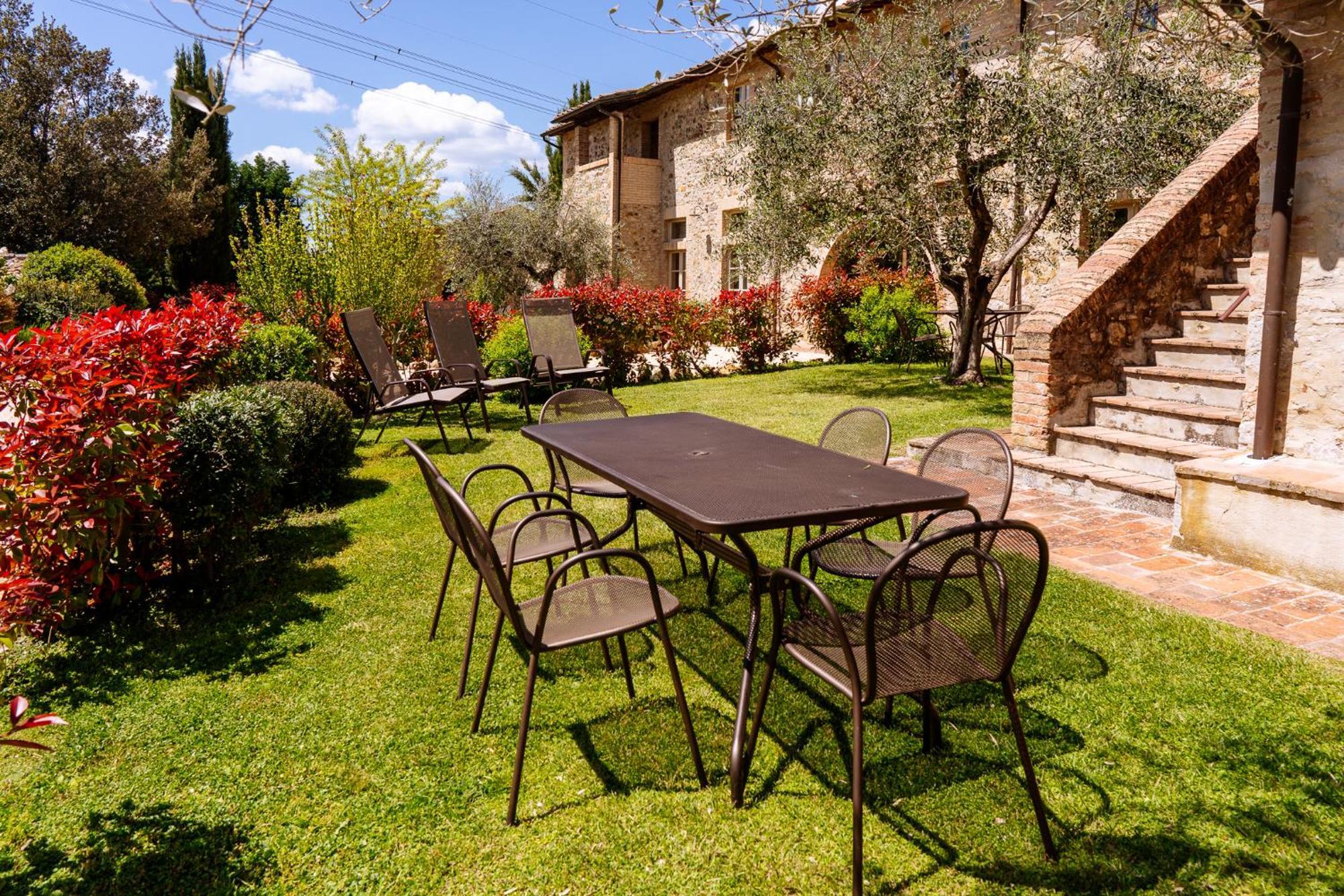 Villa Le Beringhe - Wine Pool & Relax Colle Val D'Elsa Exteriér fotografie
