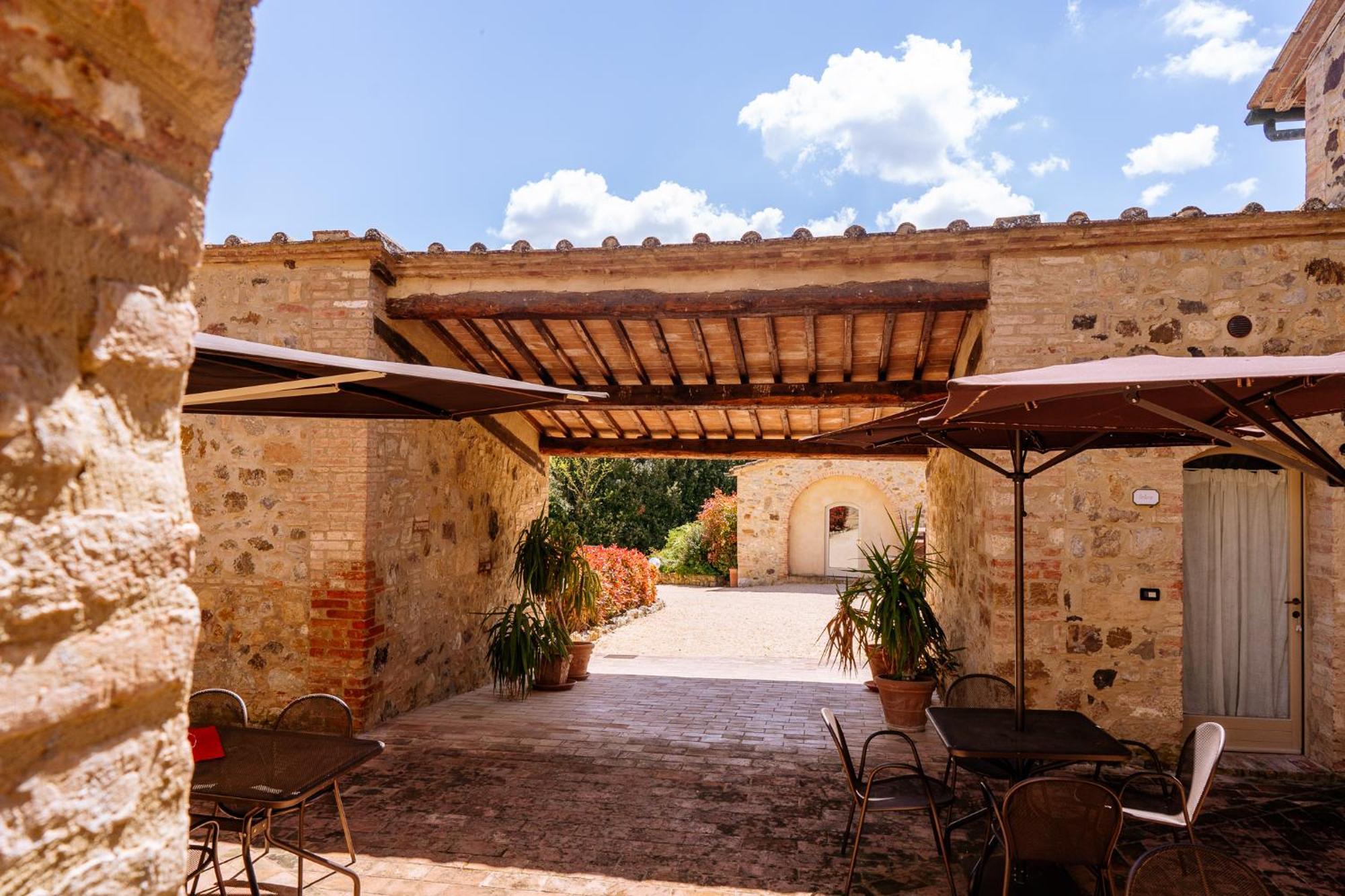 Villa Le Beringhe - Wine Pool & Relax Colle Val D'Elsa Exteriér fotografie